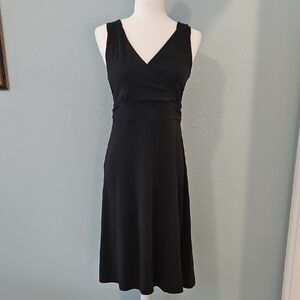 Eddie Bauer Travex Black V-Neck Midi Dress